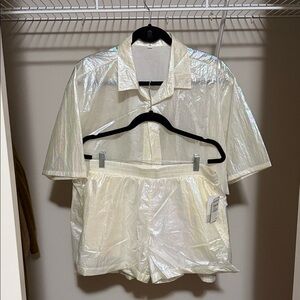 BP Iridescent Cream Women Top & Shorts